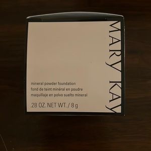 Mary Kay Mineral Powder Foundation-IVORY 2